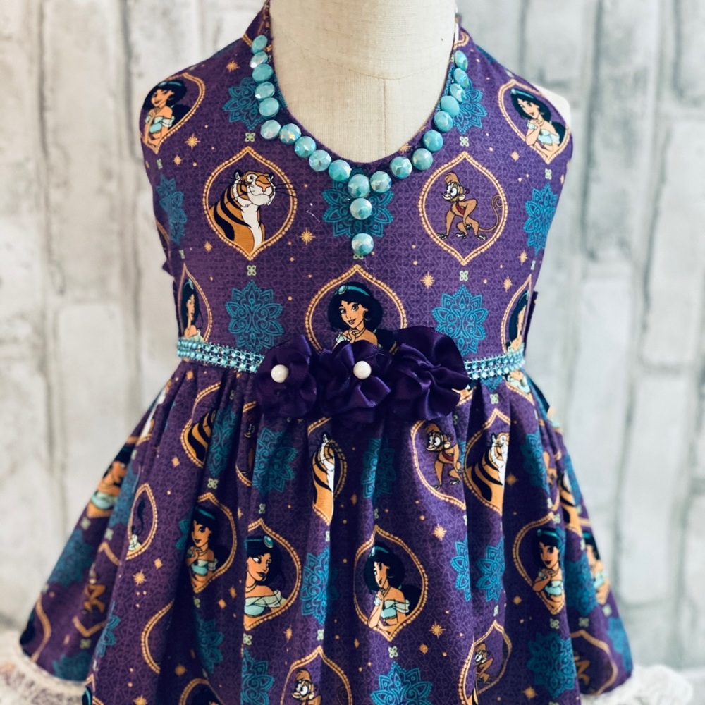 Handmade dress princesa jazmín